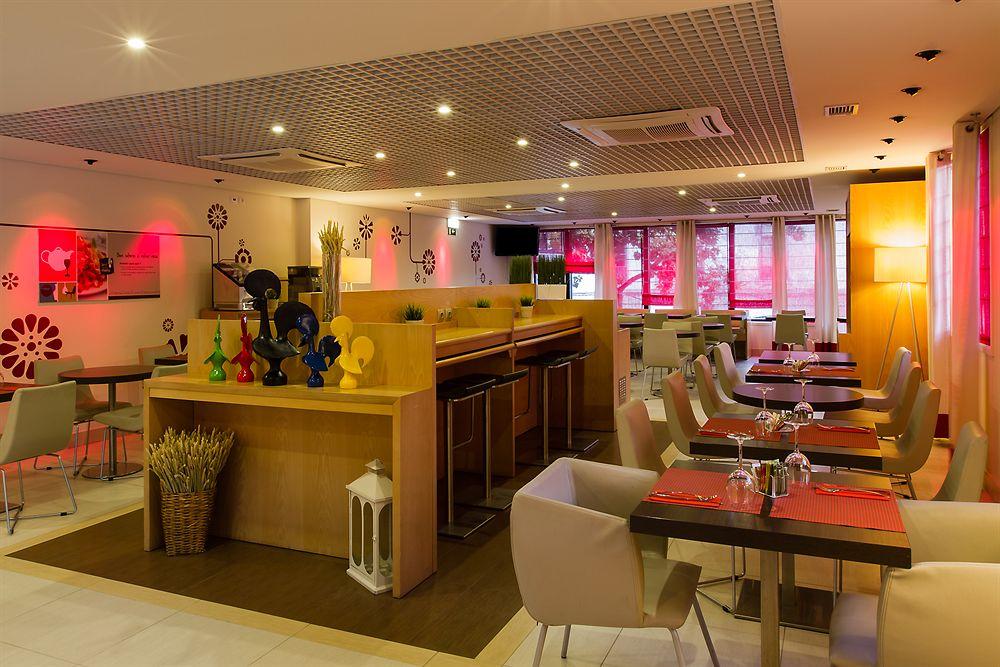 Ibis Centro Sao Bento 2* Porto